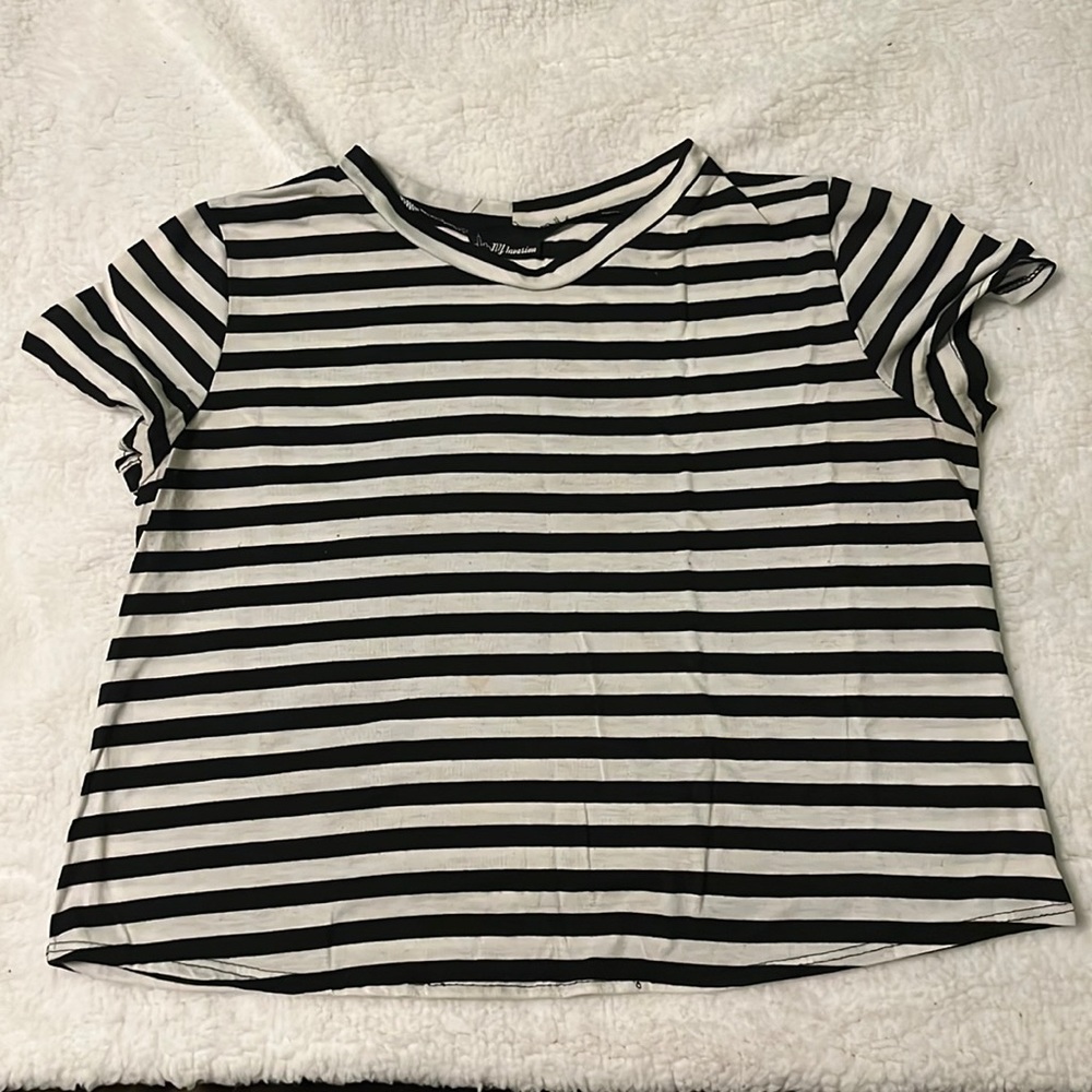 Black and white crop top